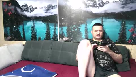 Kleosnow online show from February 2026 07:03:02 AM