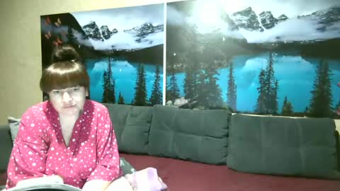 Kleosnow online show from June 2026 08:19:01 AM