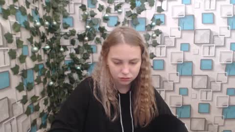 klerkarina online show from January 2025 05:41:02 AM