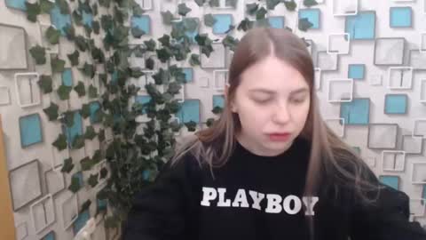 klerkarina online show from February 2025 05:35:01 AM