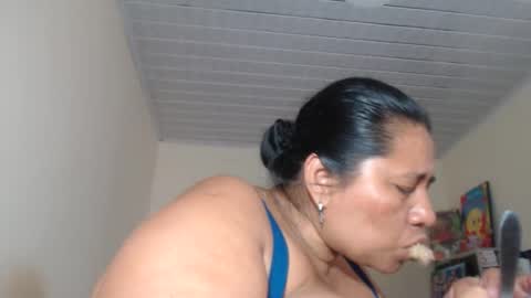 Kloe online show from September 2025 07:27:01 PM