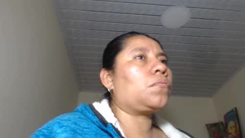 Kloe online show from October 2025 08:13:01 AM