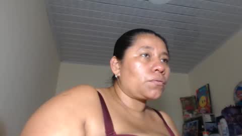 Kloe online show from October 2025 07:14:01 PM