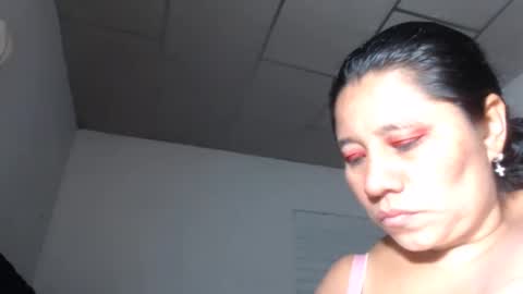 Kloe online show from November 2025 11:46:01 PM