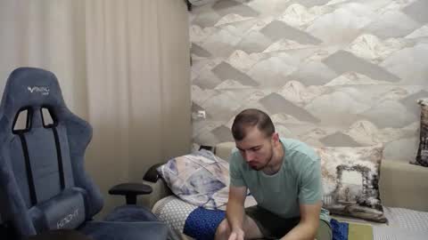 Snapshot of knight_5 chatting on October 2025 08:32:01 AM Carter. online show from October 2025 08:32:01 AM