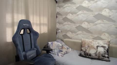 Snapshot of knight_5 chatting on October 2025 06:46:01 AM Carter. online show from October 2025 06:46:01 AM