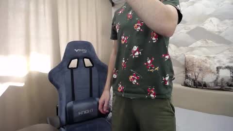 Snapshot of knight_5 chatting on October 2025 07:51:02 AM Carter. online show from October 2025 07:51:02 AM