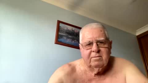 Snapshot of knights2001 chatting on February 2025 05:45:02 AM Aussiedude online show from February 2025 05:45:02 AM