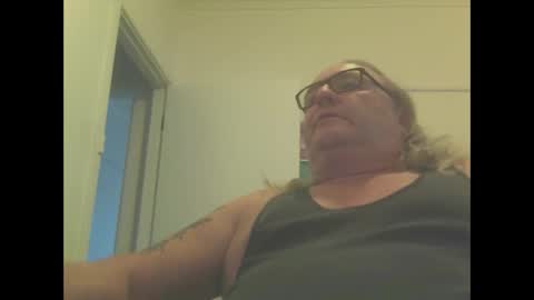 Snapshot of knobout chatting on March 2025 03:06:01 AM knobout online show from March 2025 03:06:01 AM