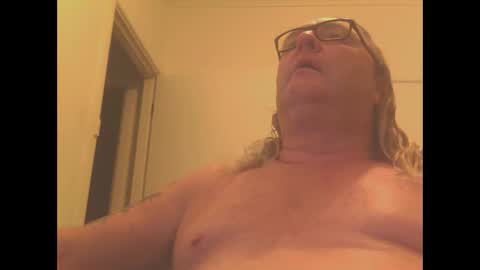 Snapshot of knobout chatting on March 2025 12:26:02 PM knobout online show from March 2025 12:26:02 PM