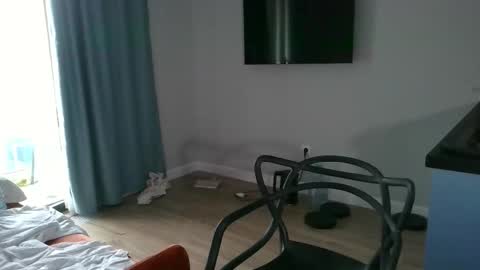 Snapshot of knotsiemens chatting on February 2026 12:01:02 PM Adam online show from February 2026 12:01:02 PM