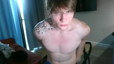 Snapshot of knotsiemens chatting on April 2026 01:01:01 PM Adam online show from April 2026 01:01:01 PM