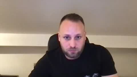 hugo online show from November 2025 04:01:02 AM