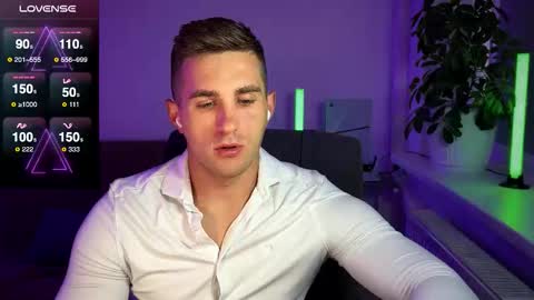 Sweet boy online show from September 2025 01:44:02 PM