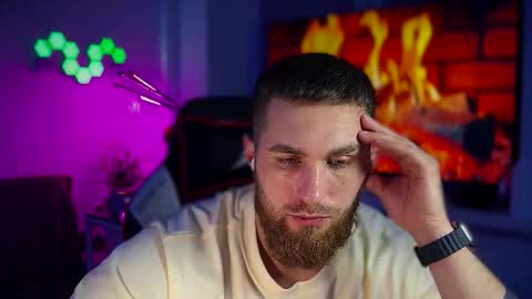 Snapshot of kochka25 chatting on February 2026 09:53:01 PM Sweet boy online show from February 2026 09:53:01 PM