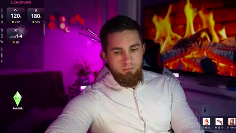 Snapshot of kochka25 chatting on February 2026 10:03:02 AM Sweet boy online show from February 2026 10:03:02 AM