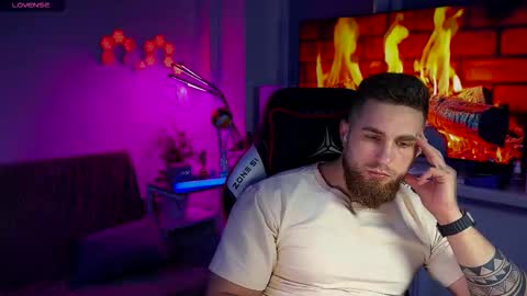 Snapshot of kochka25 chatting on March 2026 02:52:01 PM Sweet boy online show from March 2026 02:52:01 PM