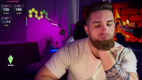 Snapshot of kochka25 chatting on March 2026 10:43:01 AM Sweet boy online show from March 2026 10:43:01 AM