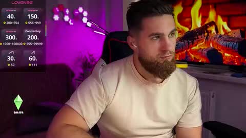 Snapshot of kochka25 chatting on March 2026 10:44:02 AM Sweet boy online show from March 2026 10:44:02 AM