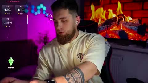 Snapshot of kochka25 chatting on March 2026 08:15:01 PM Sweet boy online show from March 2026 08:15:01 PM