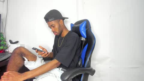 kofi online show from December 2024 10:28:01 PM