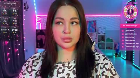 Mia online show from February 2026 01:10:02 AM