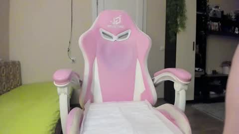 Snapshot of kokomi_sangonomia chatting on March 2026 04:51:01 PM Laura online show from March 2026 04:51:01 PM