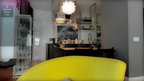 Lisa      online show from January 2025 10:56:01 PM