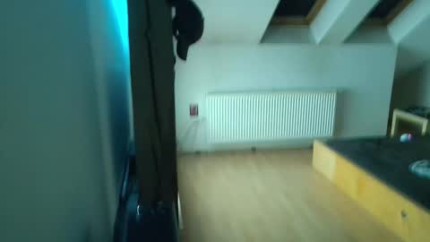 Andy online show from January 2026 04:15:01 AM