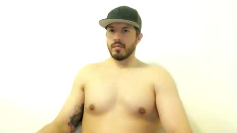 Snapshot of kolombianox chatting on November 2025 06:23:02 AM kolombianox online show from November 2025 06:23:02 AM