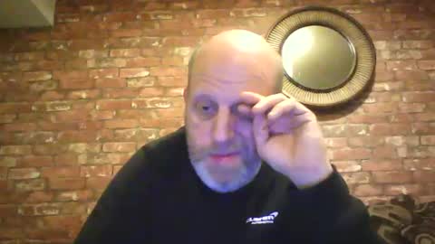 Snapshot of kona_blast chatting on January 2025 04:42:01 PM Neil online show from January 2025 04:42:01 PM