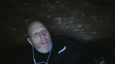 Snapshot of kona_blast chatting on January 2025 07:18:02 PM Neil online show from January 2025 07:18:02 PM