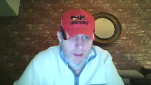 Snapshot of kona_blast chatting on February 2025 03:32:01 PM Neil online show from February 2025 03:32:01 PM