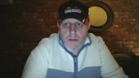 Snapshot of kona_blast chatting on February 2025 06:01:01 PM Neil online show from February 2025 06:01:01 PM