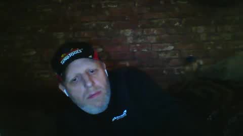 Snapshot of kona_blast chatting on February 2025 03:51:02 PM Neil online show from February 2025 03:51:02 PM
