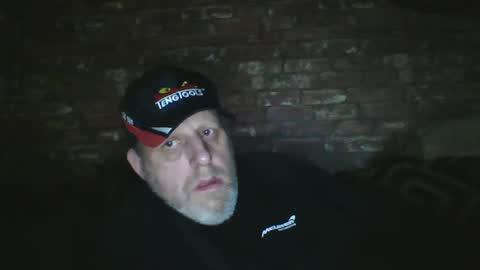 Snapshot of kona_blast chatting on March 2025 08:16:01 PM Neil online show from March 2025 08:16:01 PM