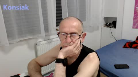 Komsiak online show from May 2026 04:45:02 PM