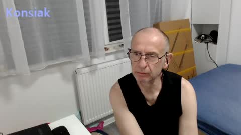 Komsiak online show from May 2026 09:09:01 PM
