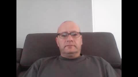 Snapshot of konsty17 chatting on November 2025 02:44:01 AM konsty17 online show from November 2025 02:44:01 AM