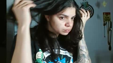 Karoll online show from February 2026 02:27:01 AM