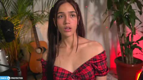 Snapshot of kore_persephone chatting on May 2026 08:43:02 PM Kore online show from May 2026 08:43:02 PM