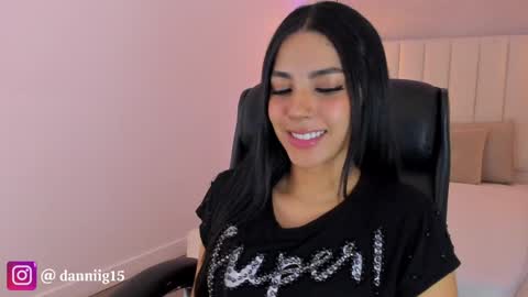 Snapshot of kosmic_21 chatting on February 2025 12:47:02 PM K O S M I C online show from February 2025 12:47:02 PM