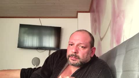 Kosta online show from December 2024 01:38:02 PM