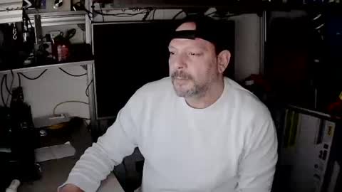 Kosta online show from December 2024 05:44:02 PM