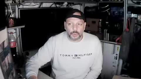 Kosta online show from January 2025 04:27:01 PM