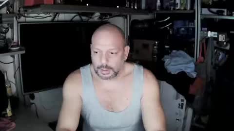 Kosta online show from January 2025 08:12:01 PM