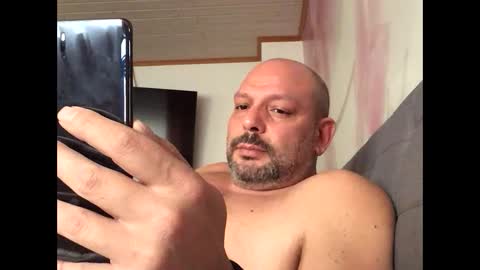 Kosta online show from February 2025 11:46:02 AM