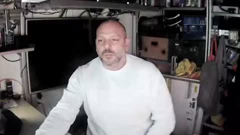 Kosta online show from February 2025 05:50:01 PM