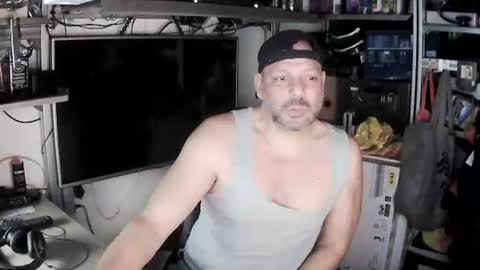 Kosta online show from February 2025 07:03:01 PM