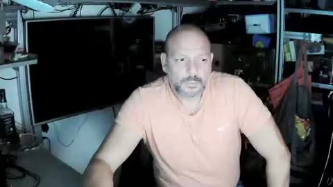 Kosta online show from October 2025 07:05:01 PM